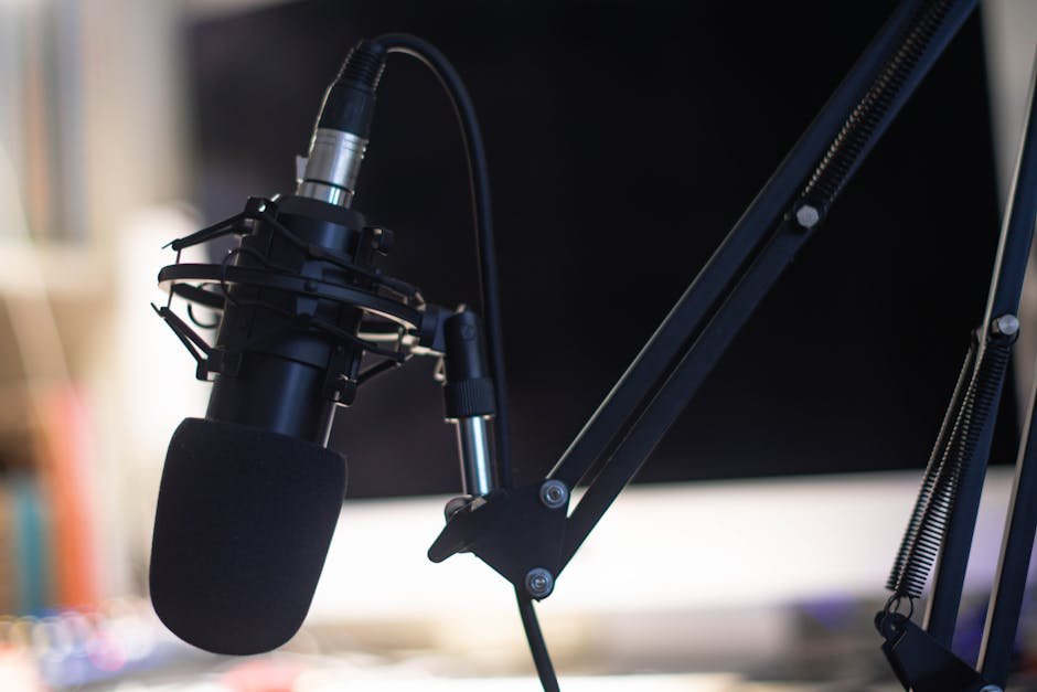 Top podcasting microphones for better audio
